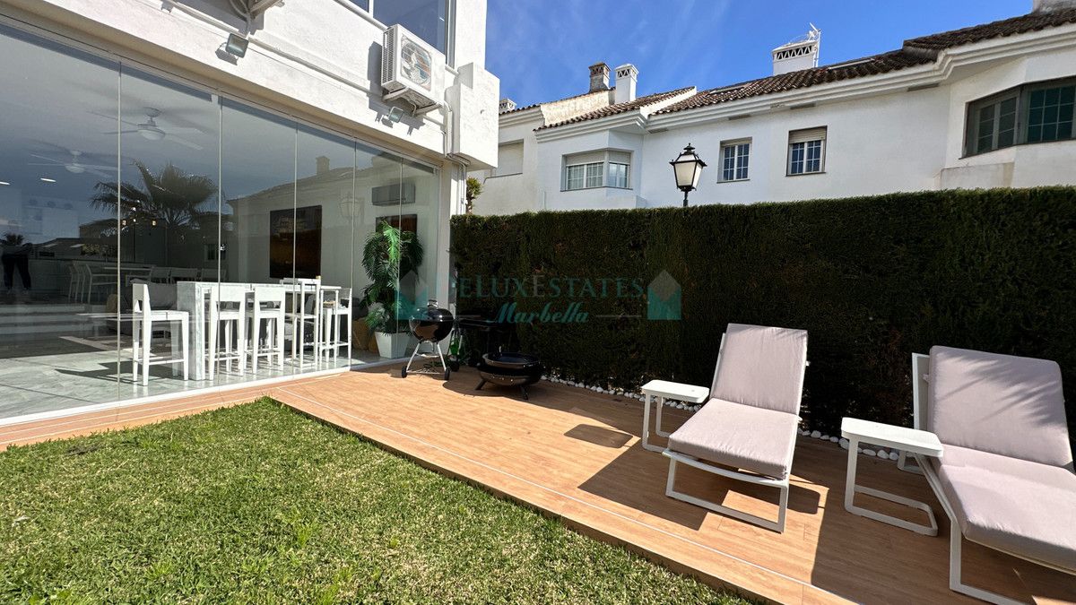 Town House for rent in Estepona
