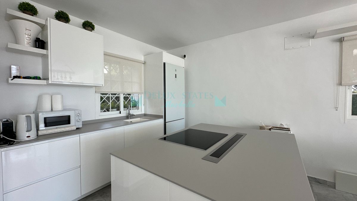Town House for rent in Estepona