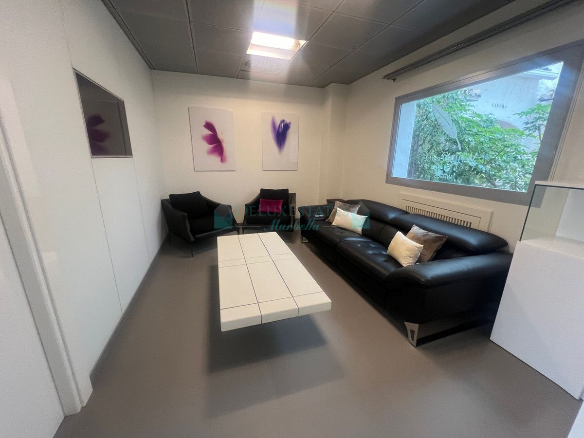 Office for sale in Marbella - Puerto Banus