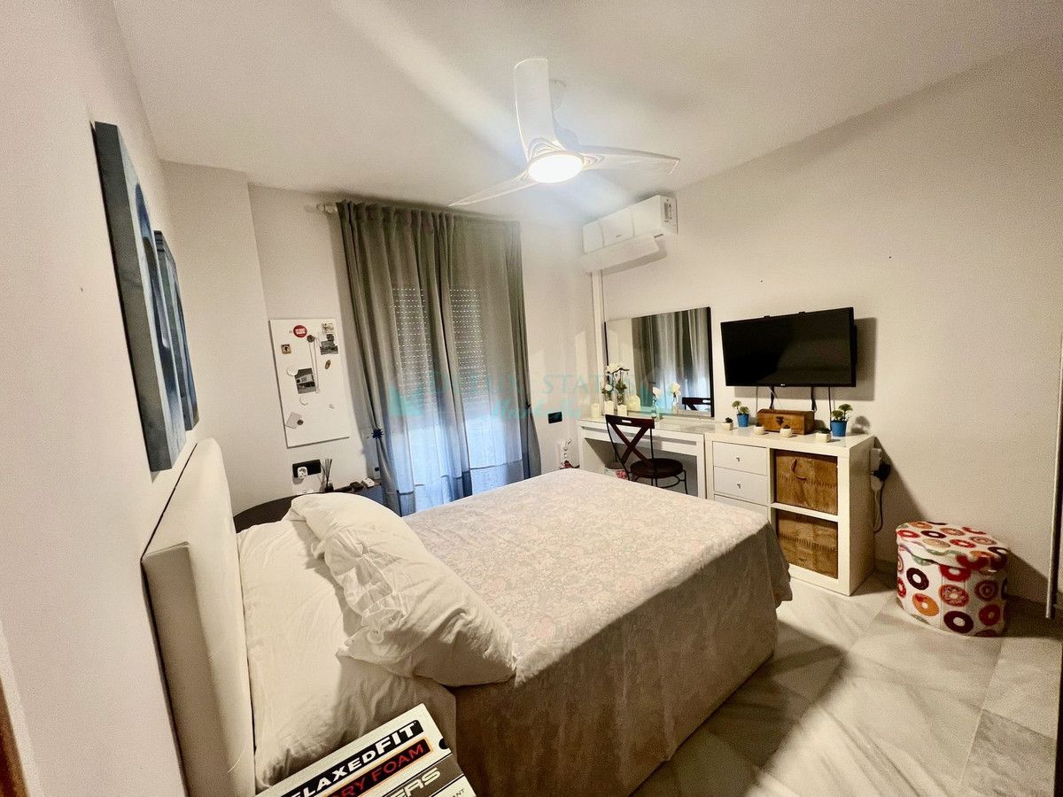 Apartment for sale in Estepona