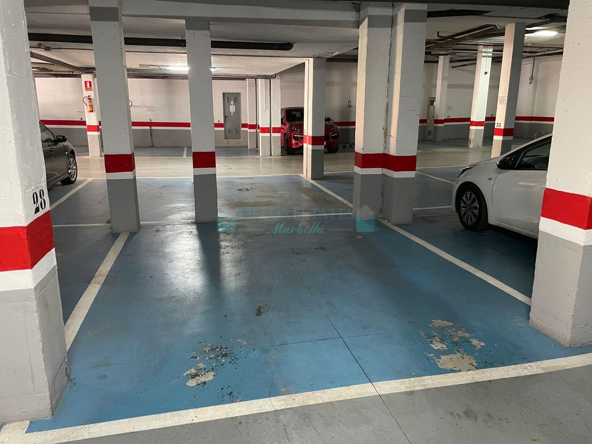 Aparcamiento en venta en Nueva Andalucia