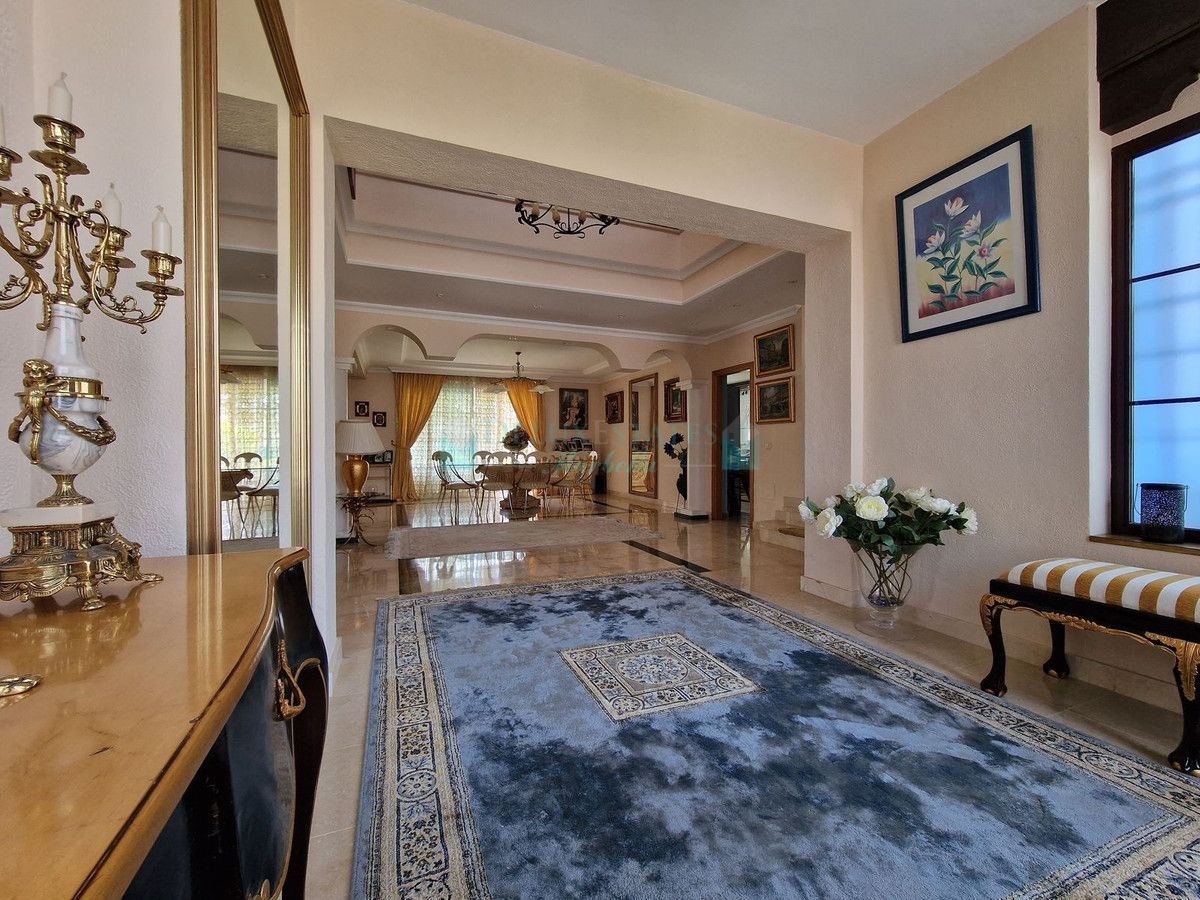 Villa for sale in Guadalmina Baja, San Pedro de Alcantara