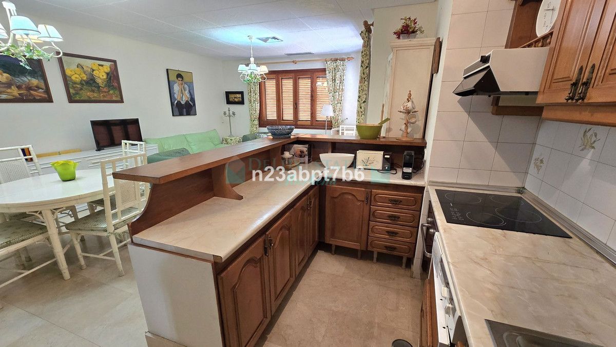 Ground Floor Apartment for sale in Nueva Andalucia