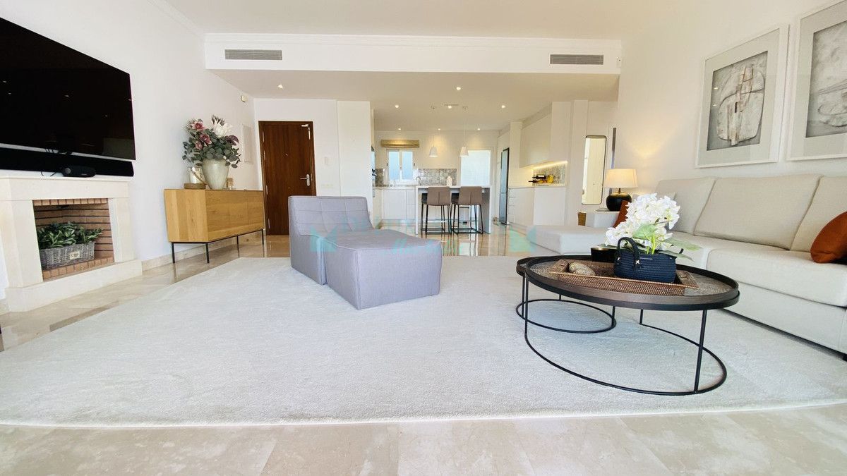 Ground Floor Apartment for sale in El Paraiso, Estepona