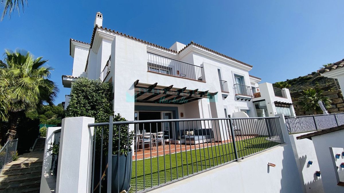 Ground Floor Apartment for sale in El Paraiso, Estepona