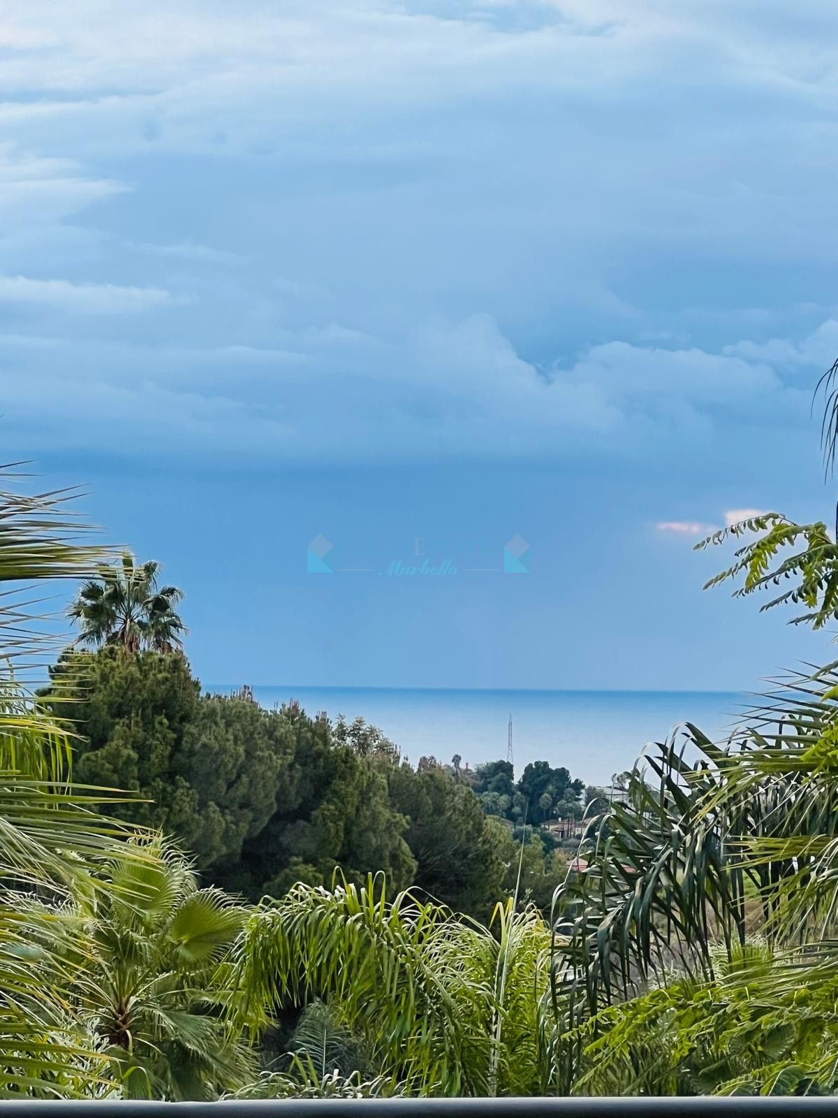 Ground Floor Apartment for sale in El Paraiso, Estepona