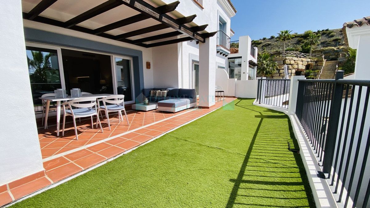 Ground Floor Apartment for sale in El Paraiso, Estepona