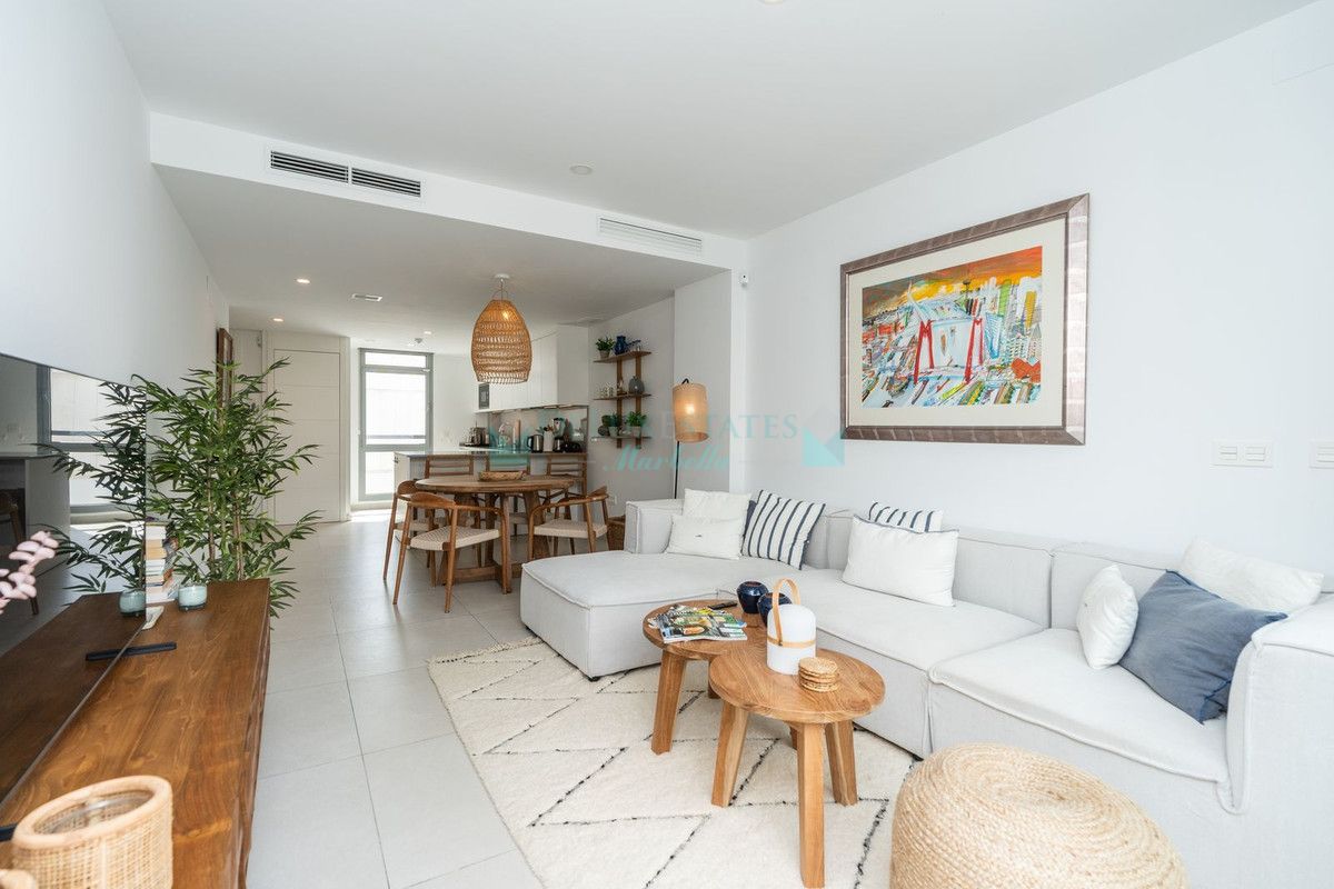 Penthouse for sale in Elviria, Marbella East