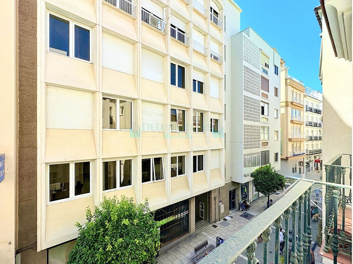 Apartamento en venta en Estepona