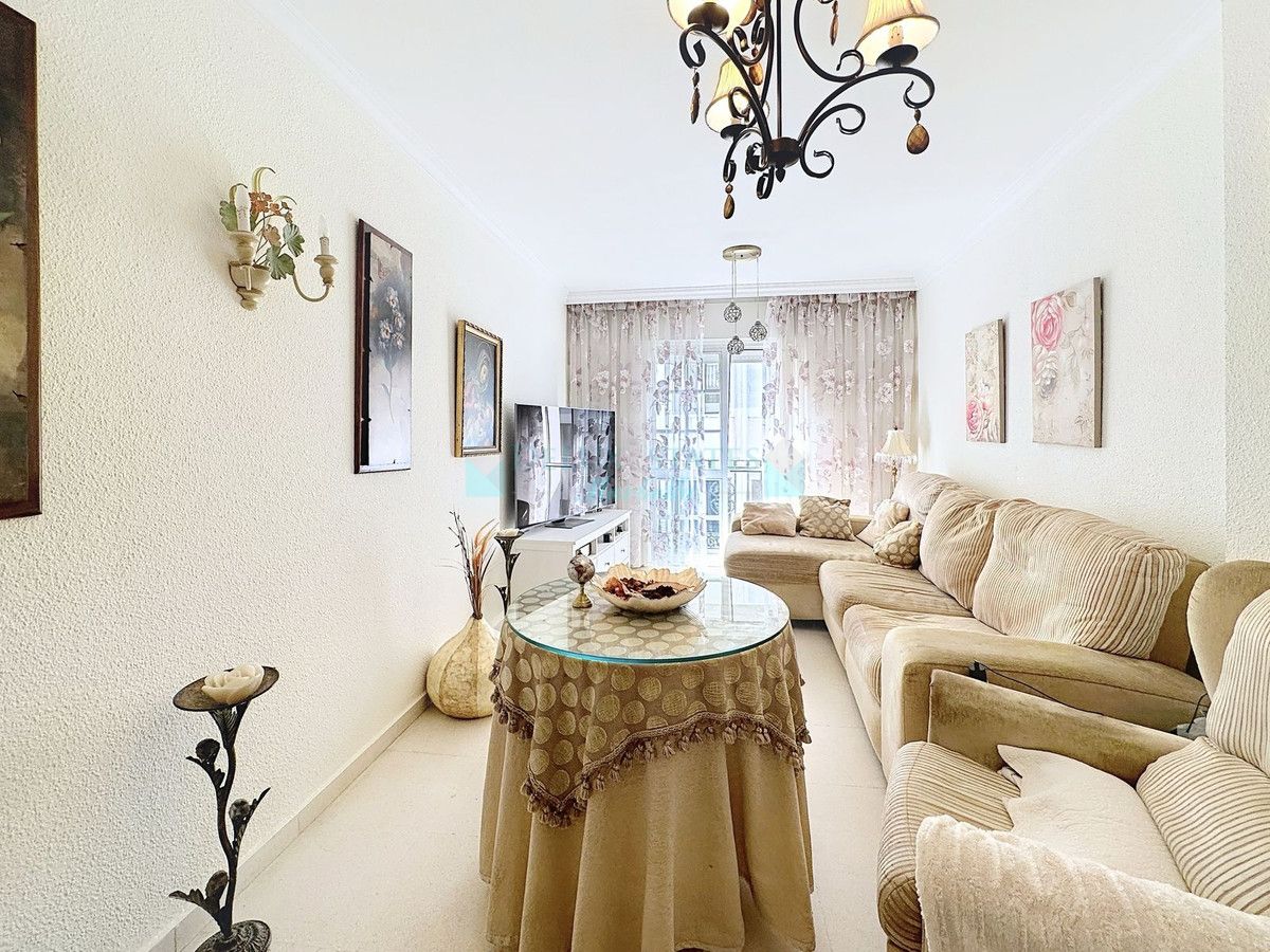 Apartamento en venta en Estepona