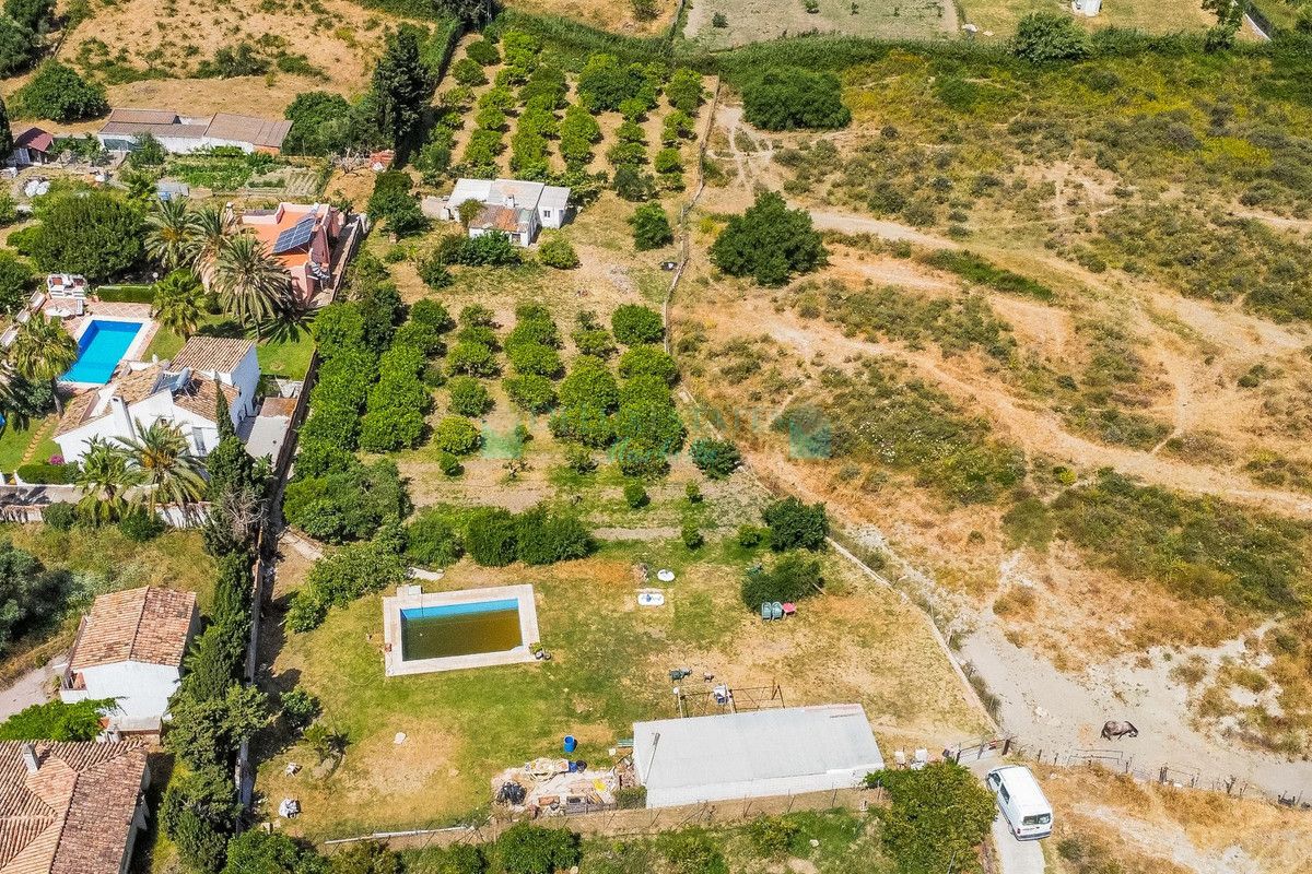 Plot for sale in Estepona