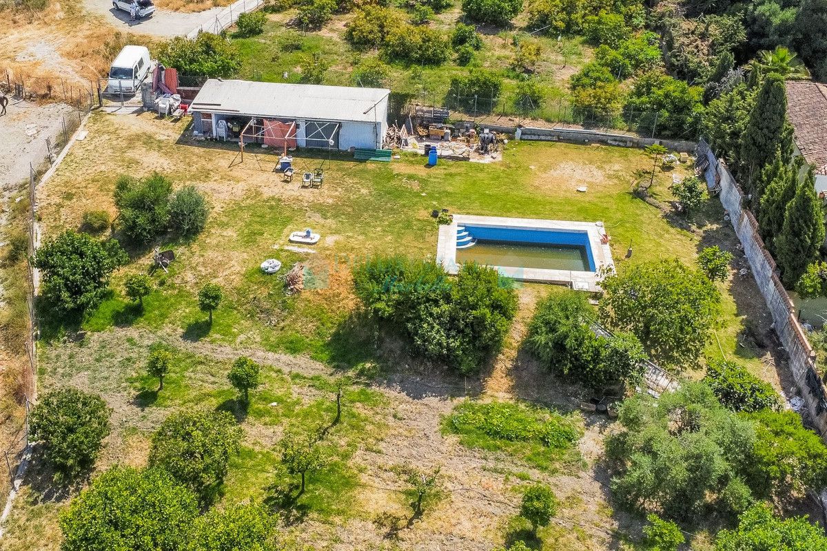 Plot for sale in Estepona