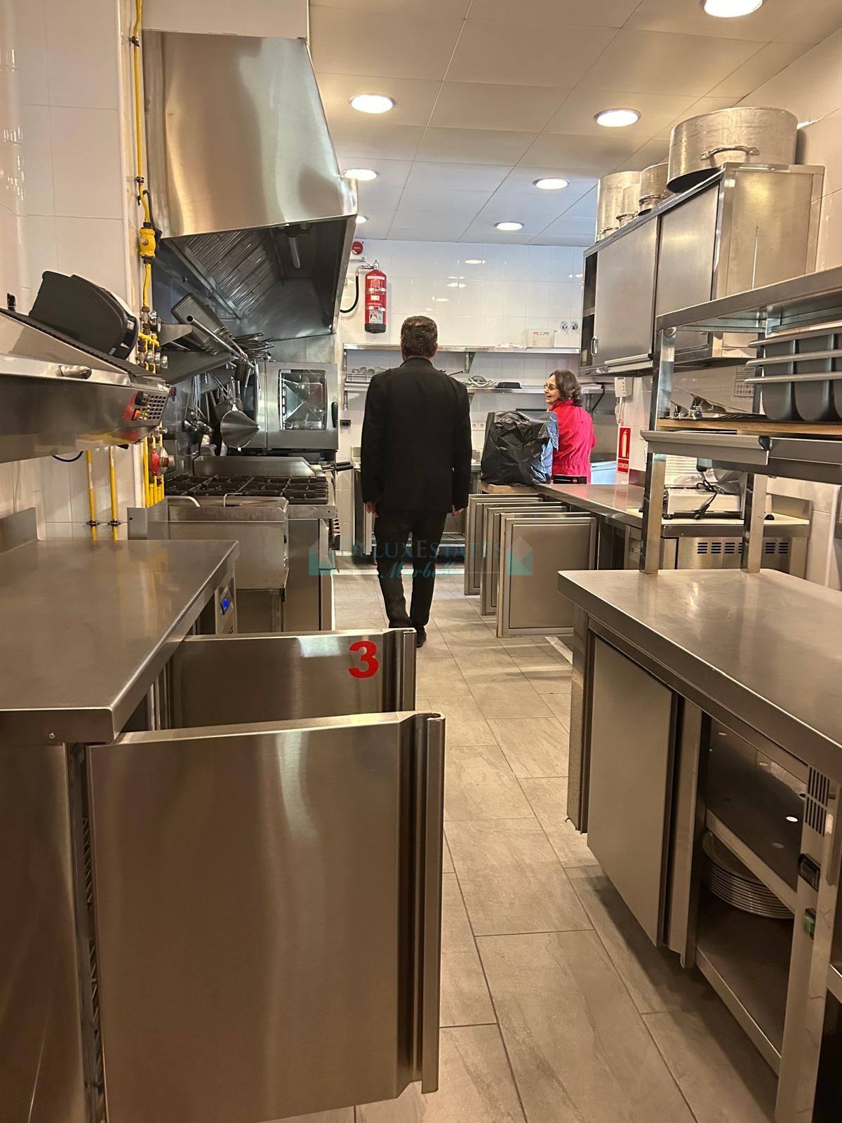 Restaurant for sale in El Paraiso, Estepona