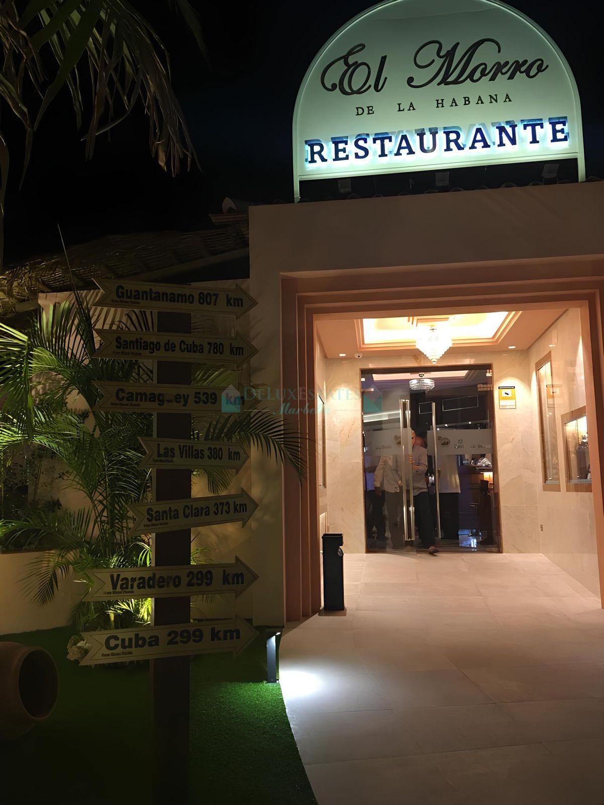 Restaurant for sale in El Paraiso, Estepona