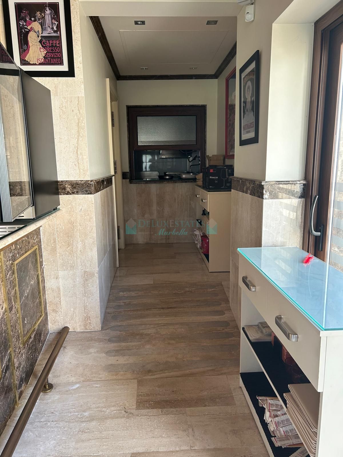 Restaurant for sale in El Paraiso, Estepona