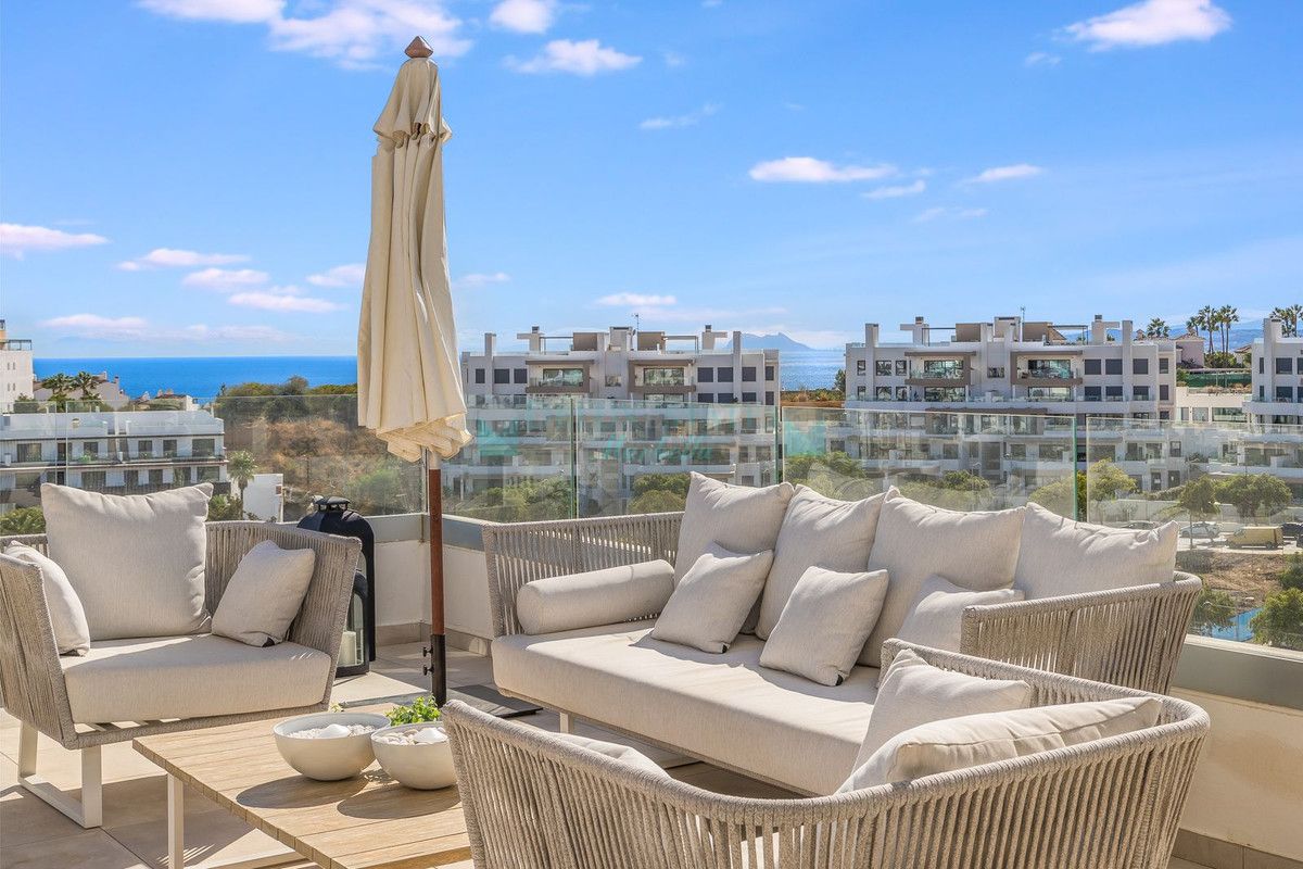 Penthouse for sale in Estepona