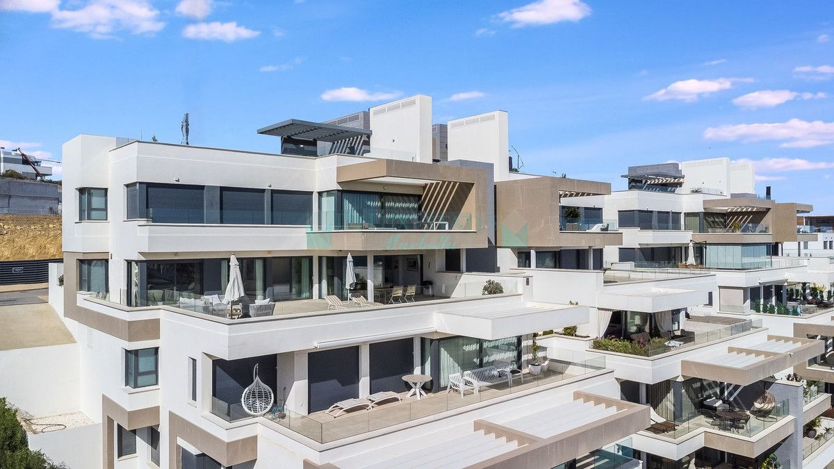 Penthouse for sale in Estepona