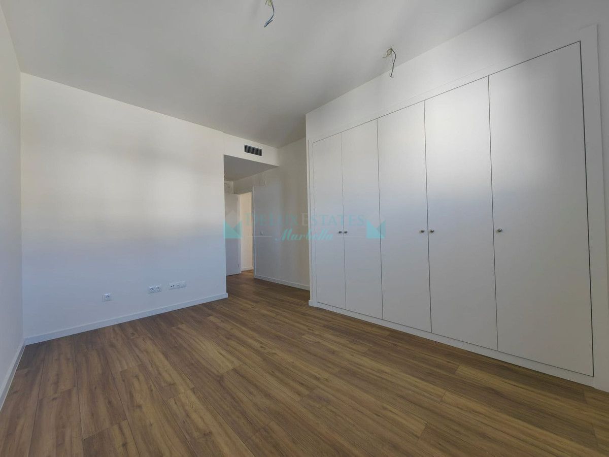 Penthouse for sale in Estepona