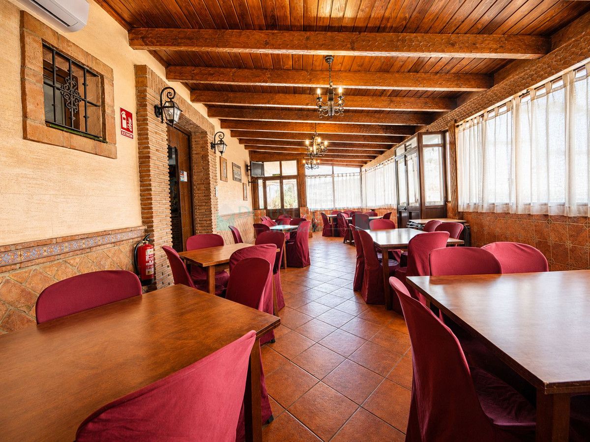 Restaurant for rent in Estepona