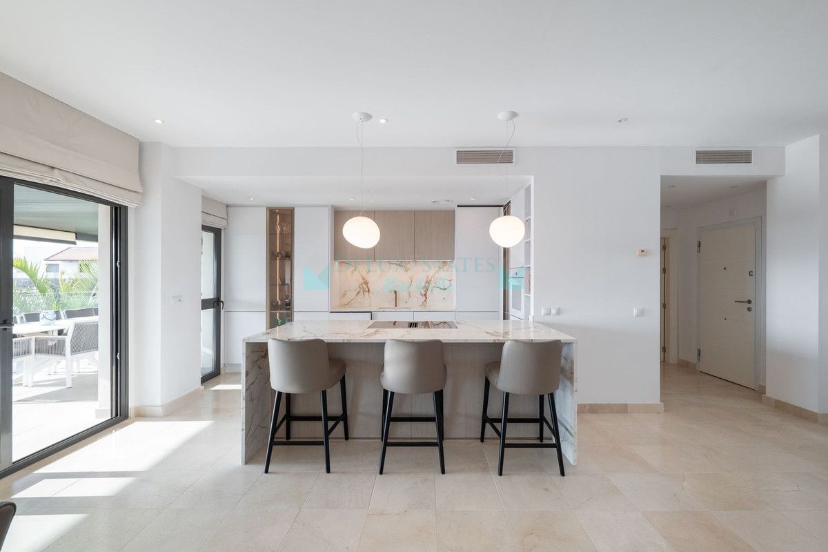 Apartment for sale in Los Flamingos, Benahavis