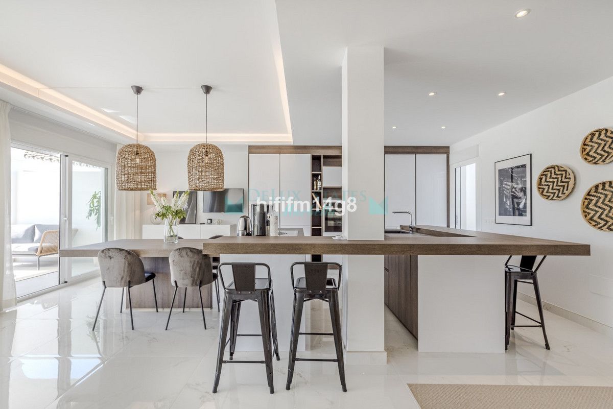 Penthouse for sale in Nueva Andalucia