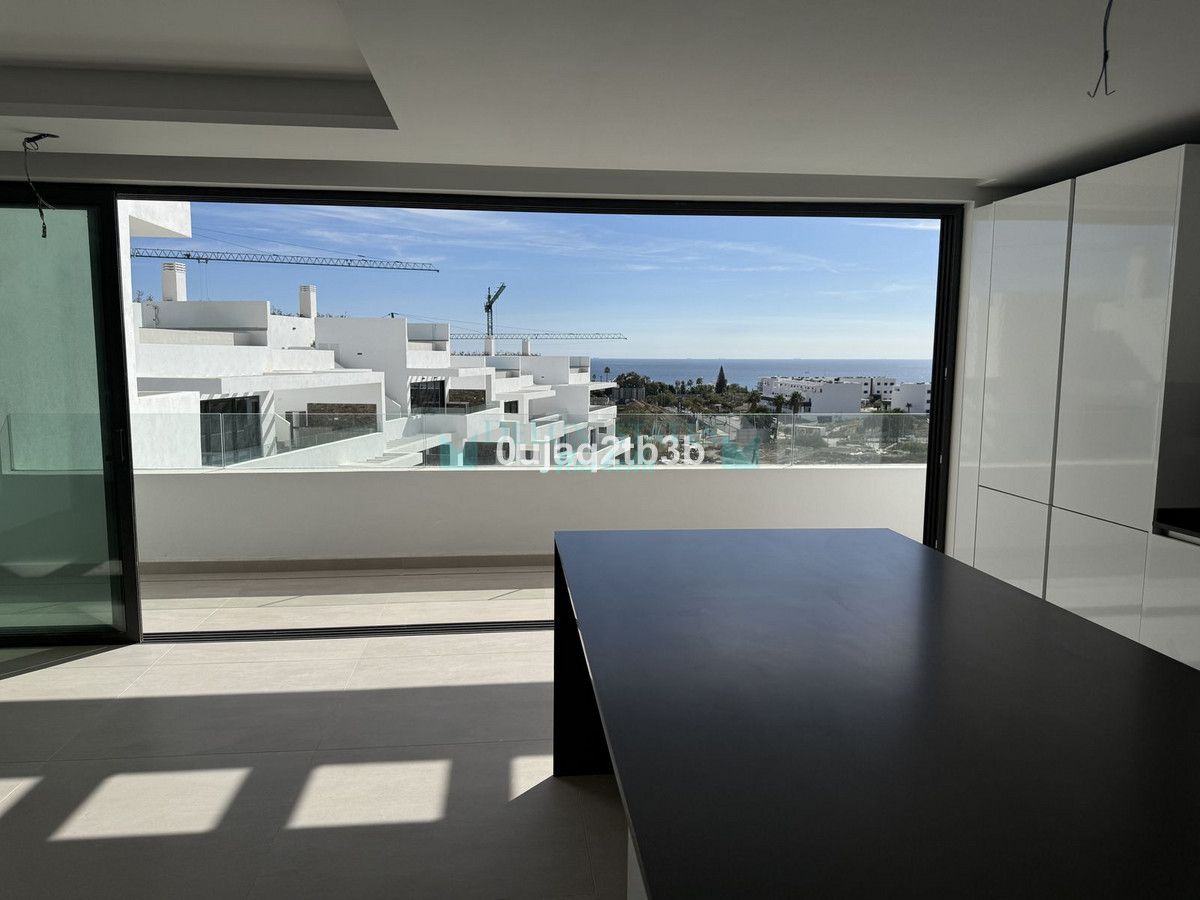 Penthouse for sale in Estepona