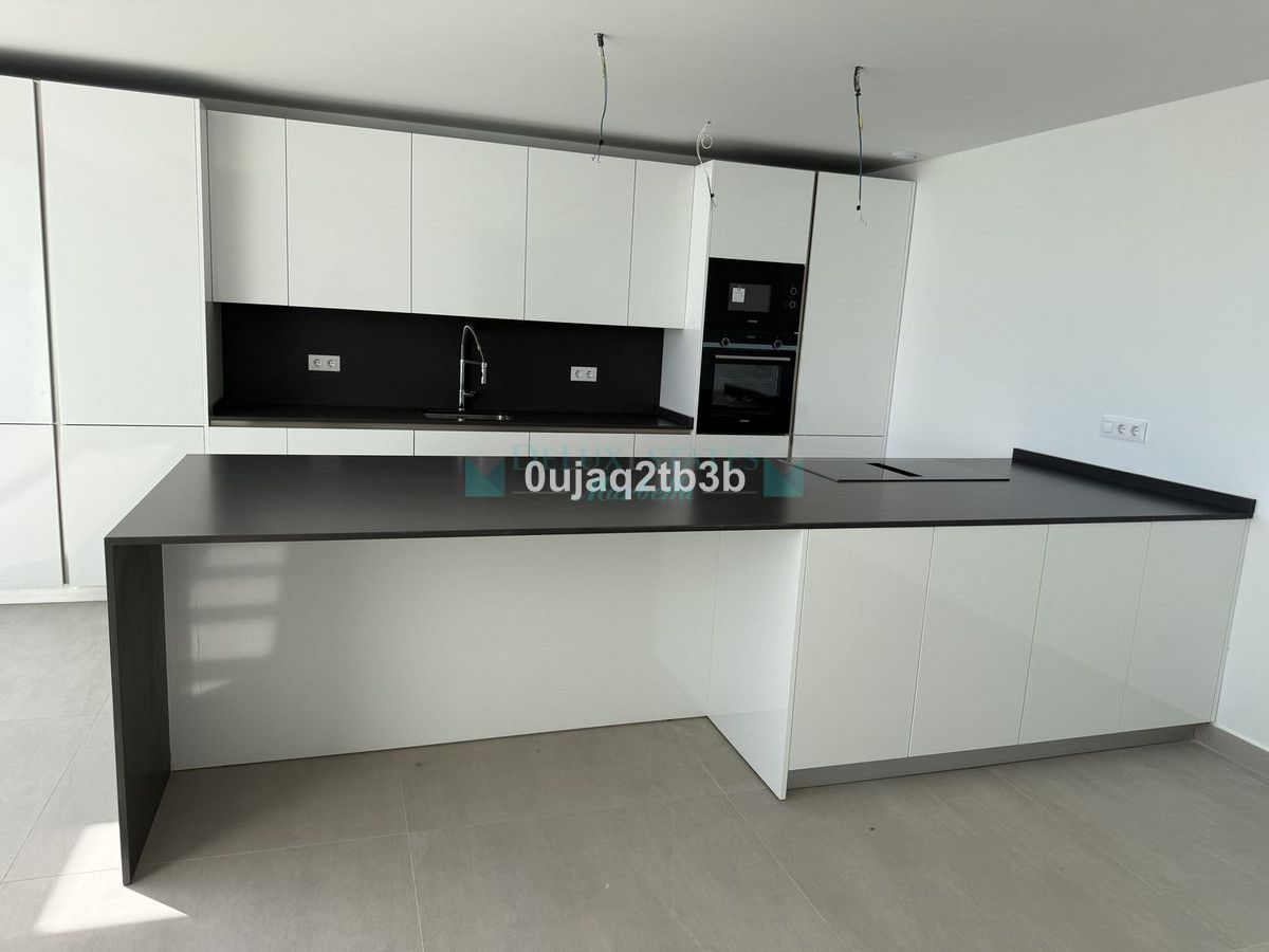 Penthouse for sale in Estepona