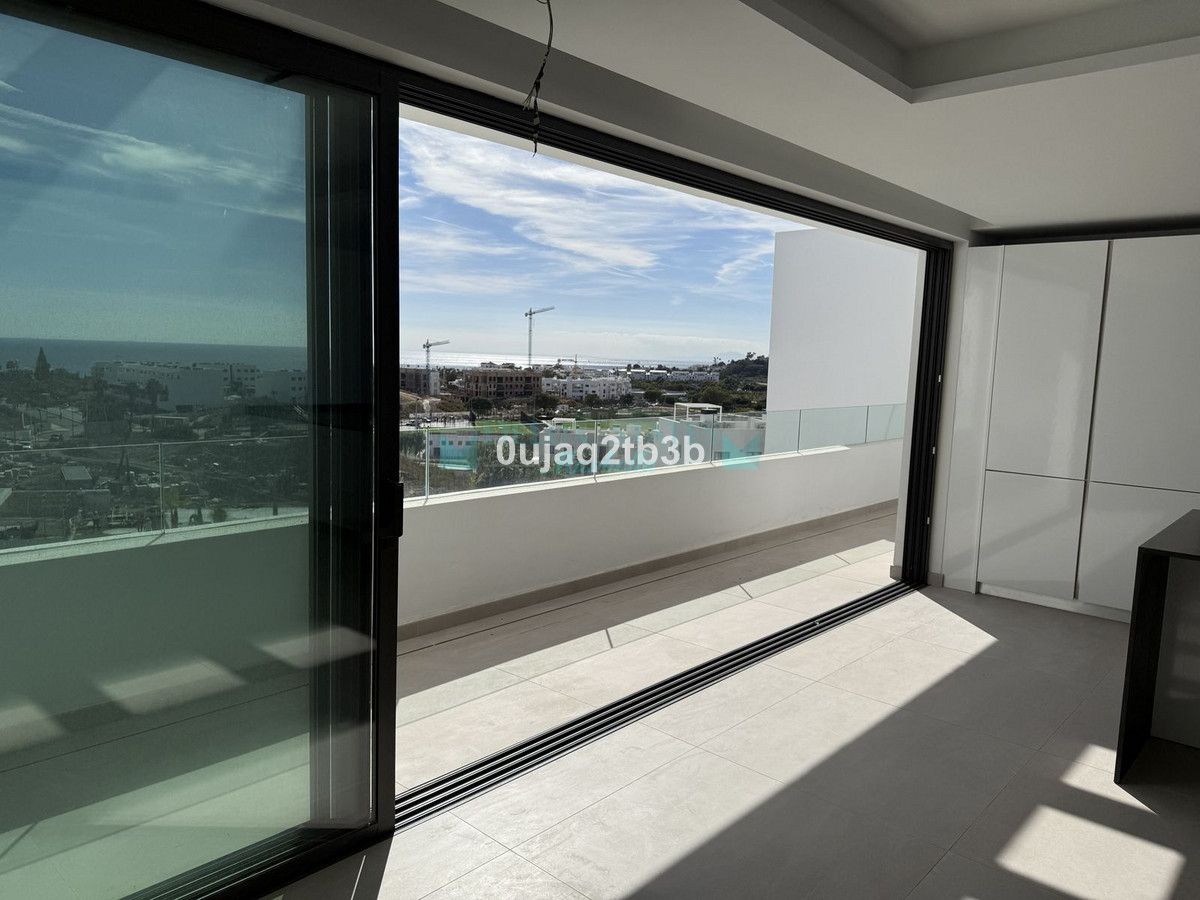 Penthouse for sale in Estepona