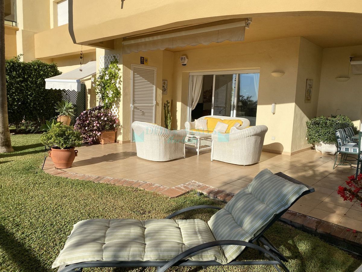 Apartamento Planta Baja en venta en Elviria, Marbella Este
