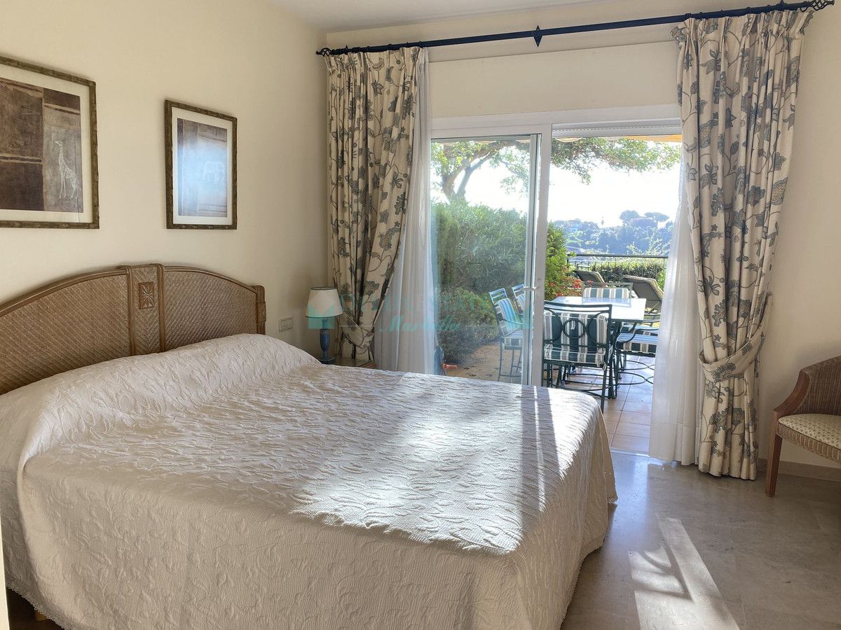 Apartamento Planta Baja en venta en Elviria, Marbella Este