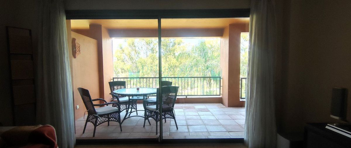 Apartment for sale in Atalaya, Estepona