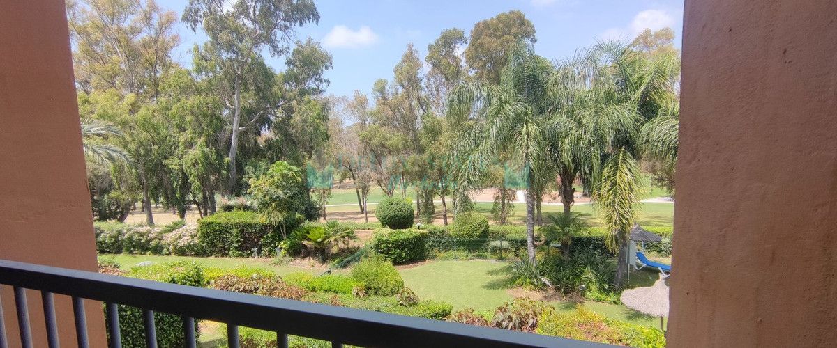 Apartment for sale in Atalaya, Estepona