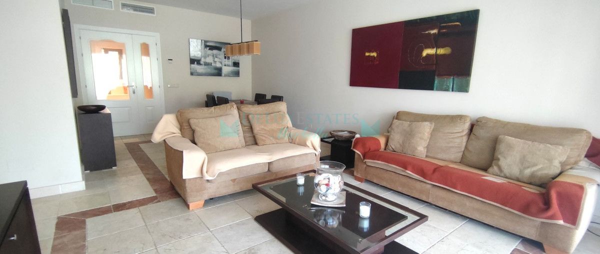 Apartment for sale in Atalaya, Estepona