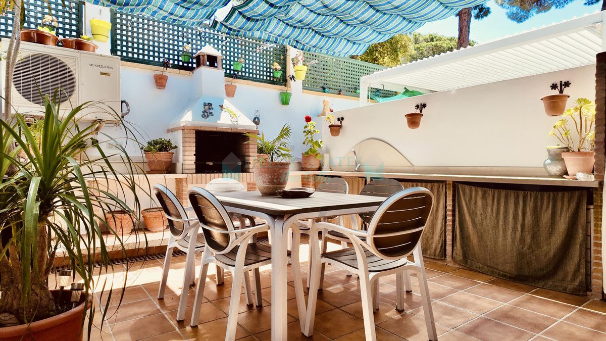 Adosado en venta en Elviria, Marbella Este