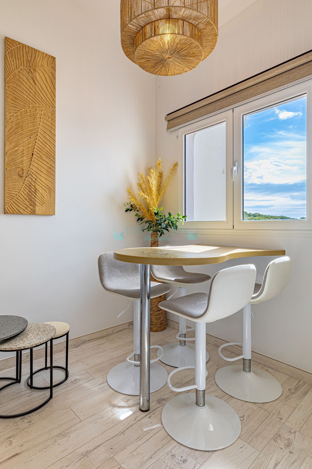 Penthouse for sale in Cabopino, Marbella East