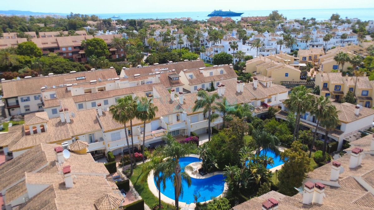 Town House for sale in San Pedro de Alcantara