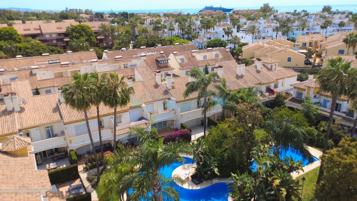 Town House for sale in San Pedro de Alcantara