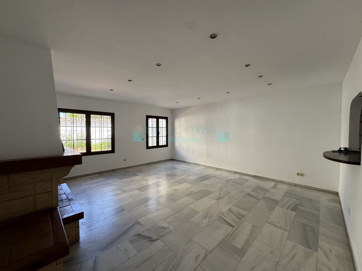 Town House for sale in Marbella