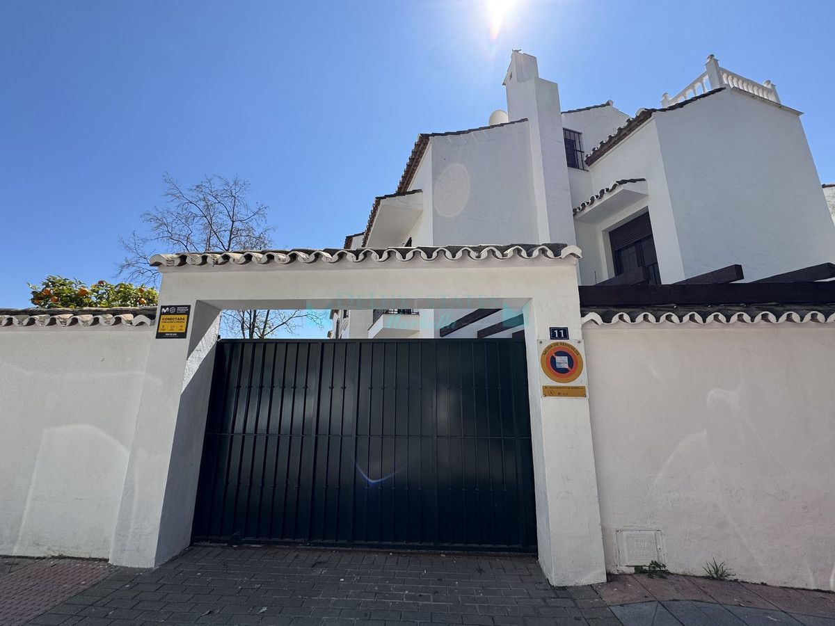 Town House for sale in Marbella