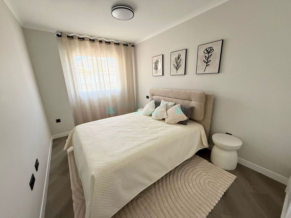 Town House for sale in El Paraiso, Estepona