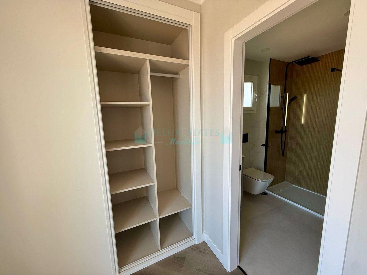 Town House for sale in El Paraiso, Estepona