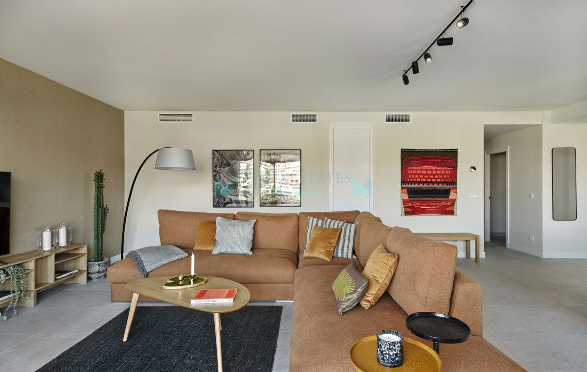 Apartamento en venta en Estepona