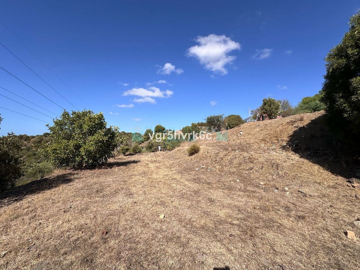 Plot for sale in Cabopino, Marbella East