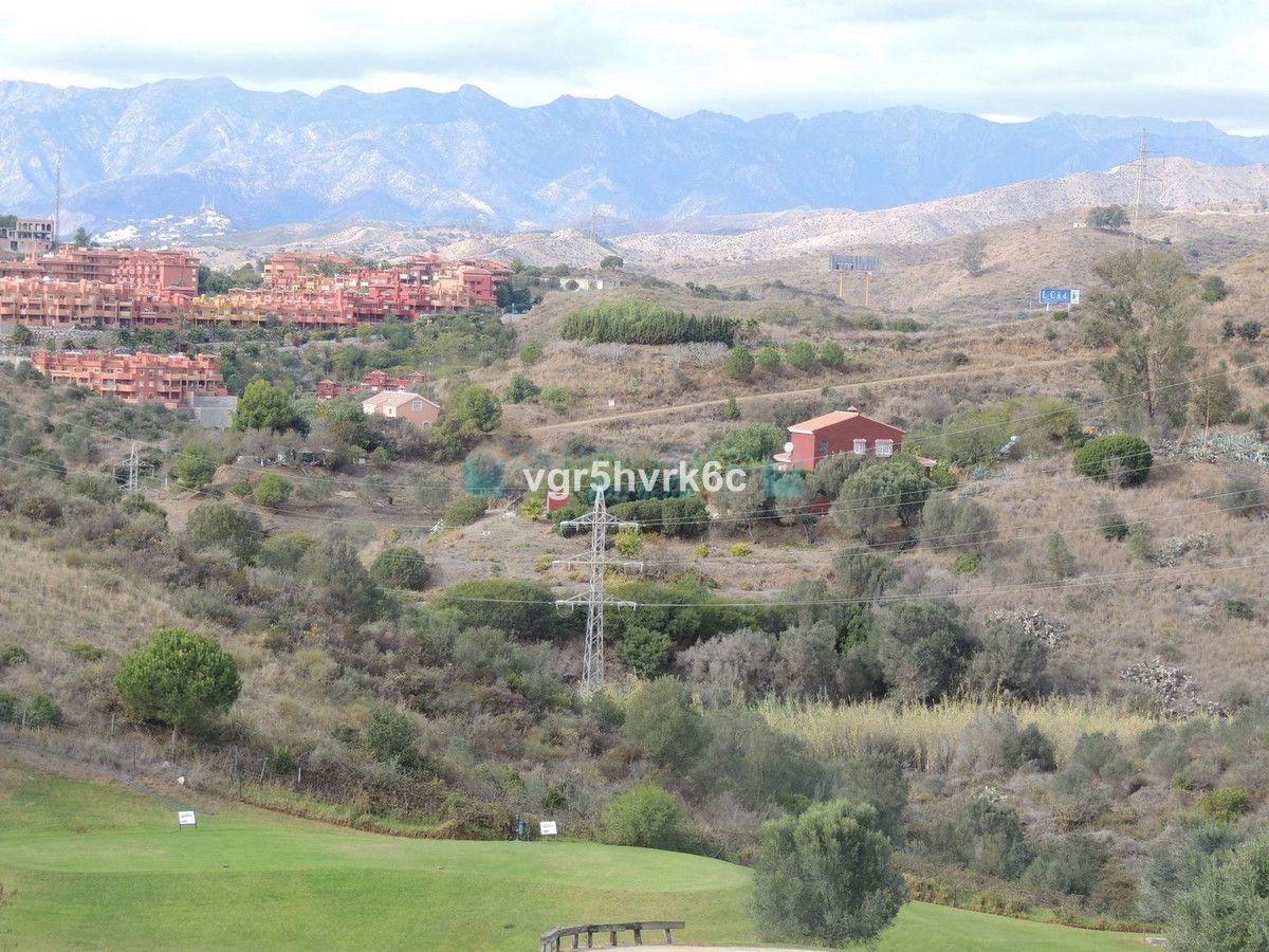 Plot for sale in Cabopino, Marbella East