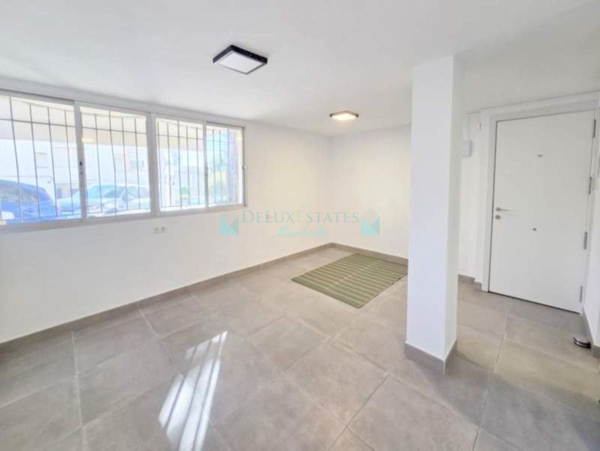 Studio for sale in Estepona