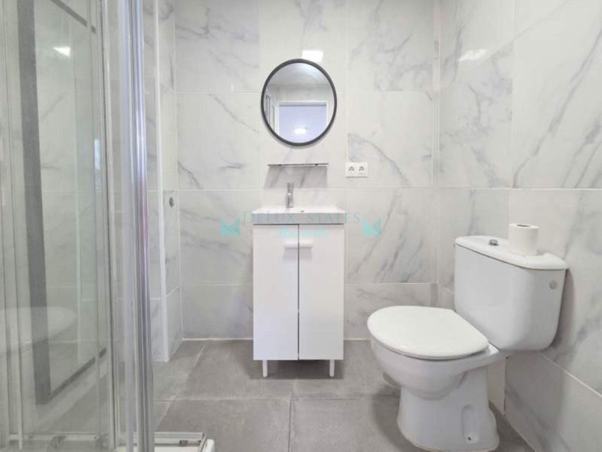 Studio for sale in Estepona