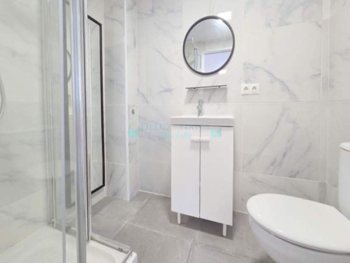 Studio for sale in Estepona