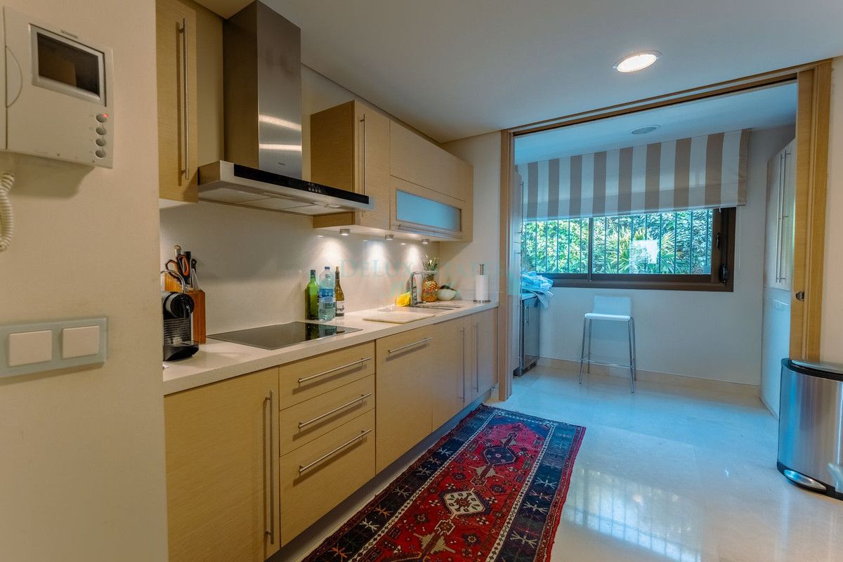 Apartment for rent in La Quinta, Benahavis