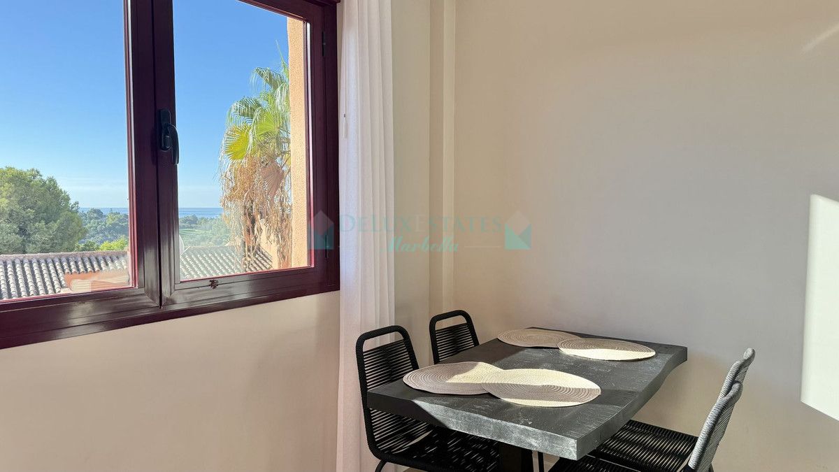 Apartment for sale in Benahavis