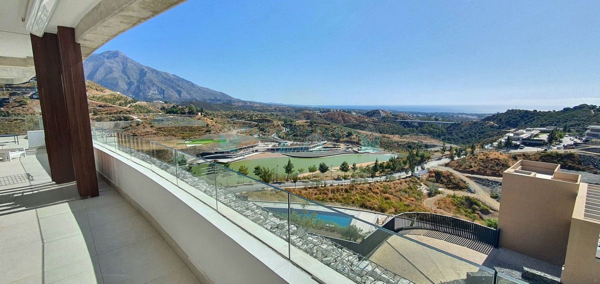 Apartment for sale in La Quinta, Benahavis